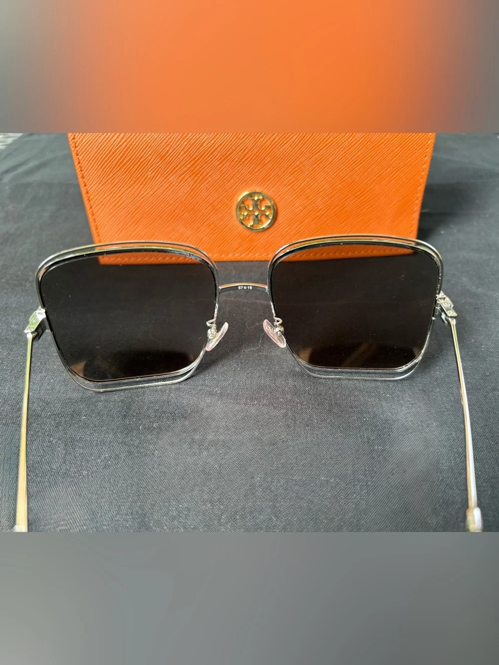 TORY BURCH 57mm Eleanor Square Sunglasses Frames/excellent Lenses/Good $69